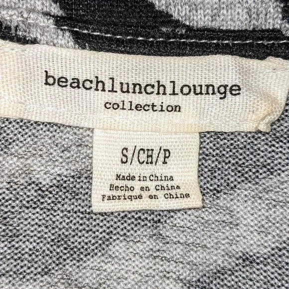 Beach Lunch Lounge Zebra Boat Neck Long Sleeve Sarah Soft Sweater Sz. S EUC - Picture 9 of 9
